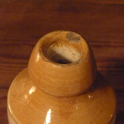 イギリス 古い陶器ボトル - 雑貨・器・インテリア 徳島市昭和町の雑貨店 cue!（キュー！）