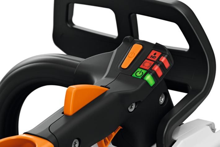 MSA220TC-O〈バッテリーAP300S充電器AL500セット〉STIHL MSA220TC-O〈バッテリーAP300S充電器AL500セット〉STIHL