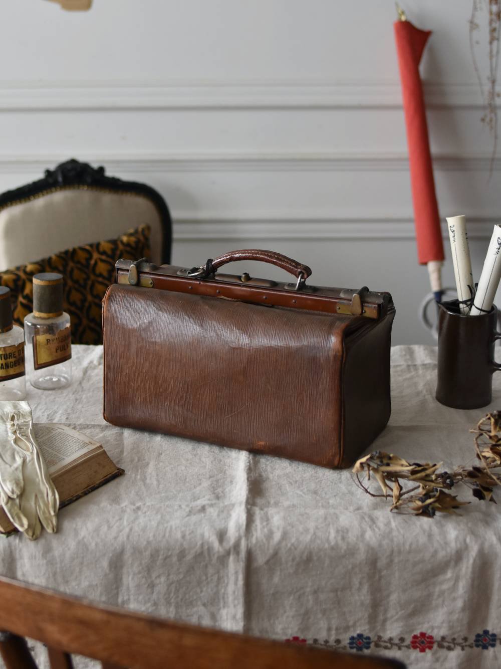 アンティーク 丸 バック 鍵付き 古物 古道具 ディスプレイ カバン 鞄