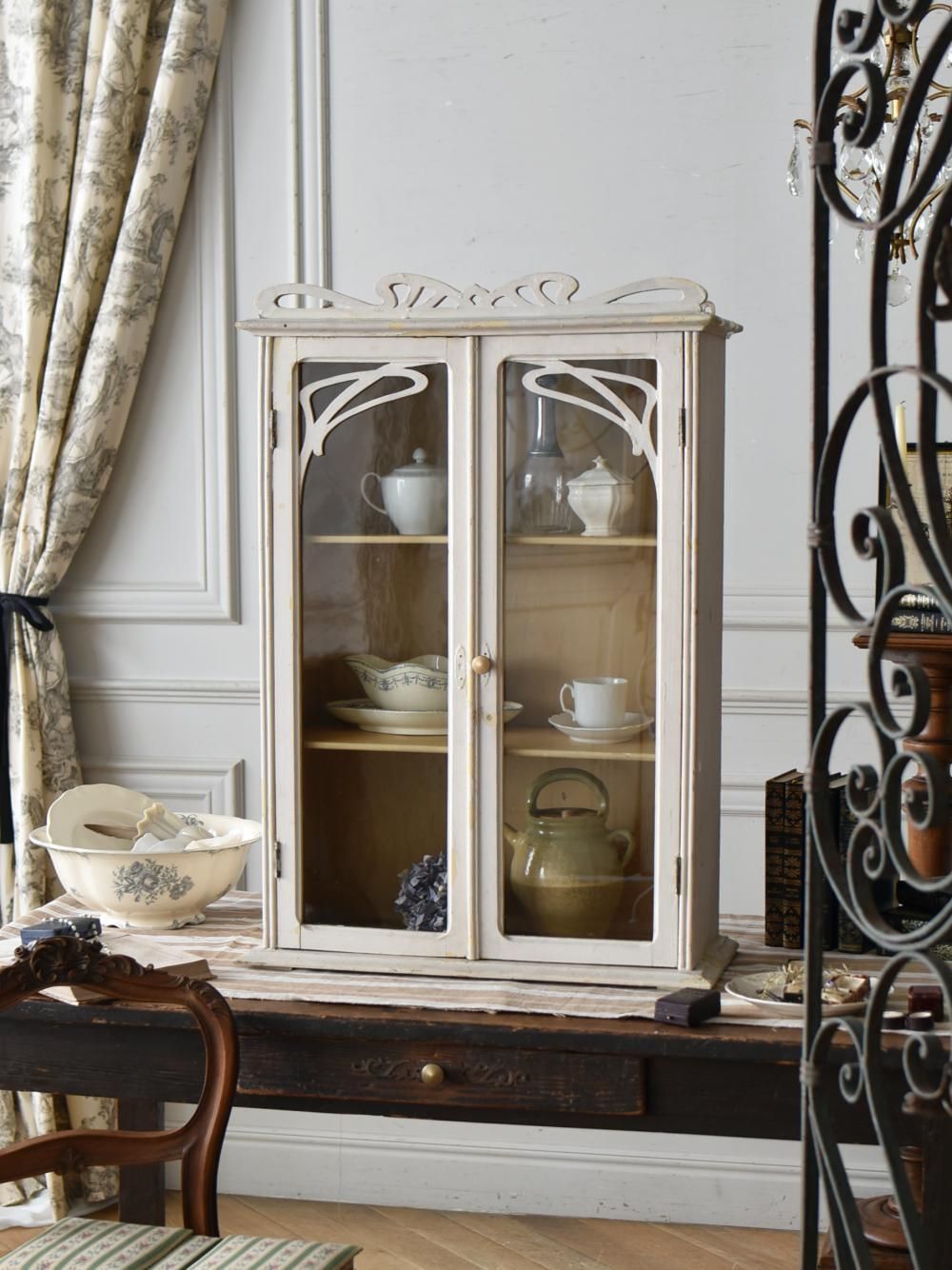 ガラスキャビネット⑤ アンティーク