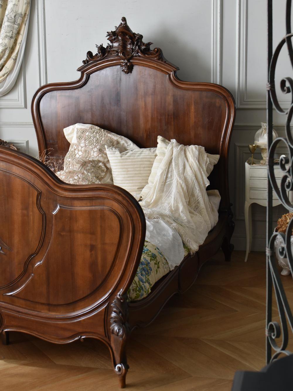 フランスアンティーク家具 アンティーク木製ベッド フレンチベッド