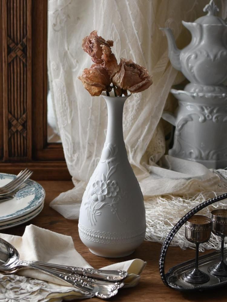 �ե��١���.White