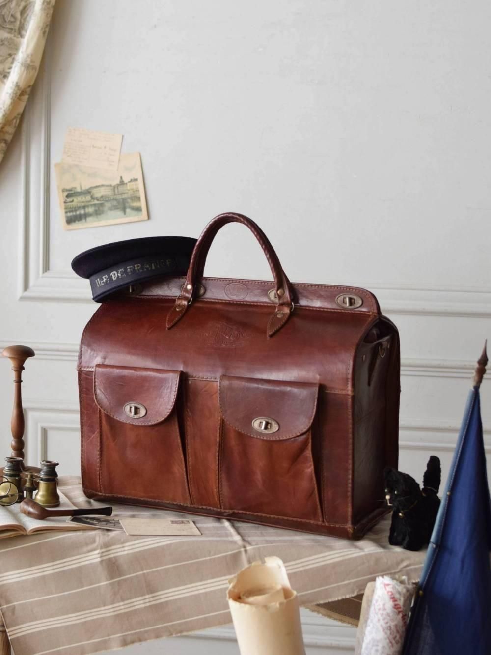 ビンテージ レザー スーツケース カバン ステッカー 革 フランス