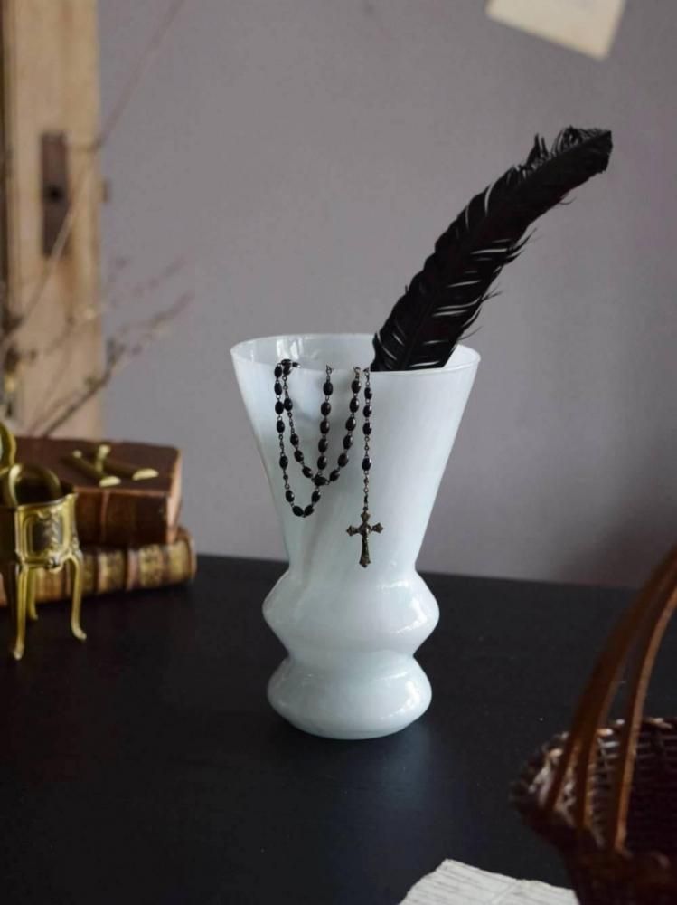 ե١.marble glass