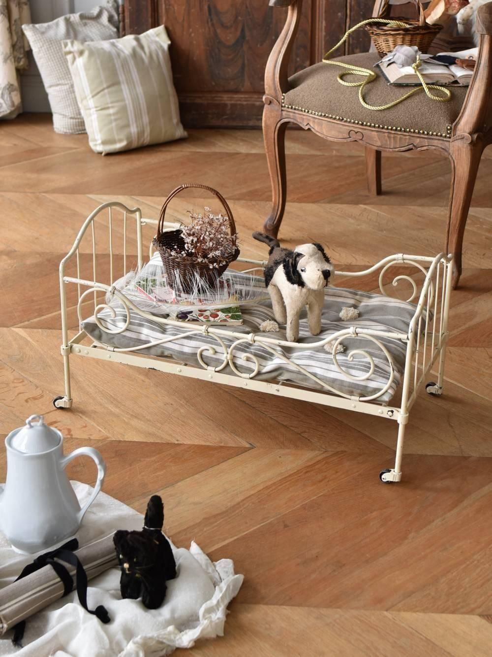 フランス　アンティーク　アイアン　ドールベッド アンティーク アイアン製 ドールベッド フランス 1940年代