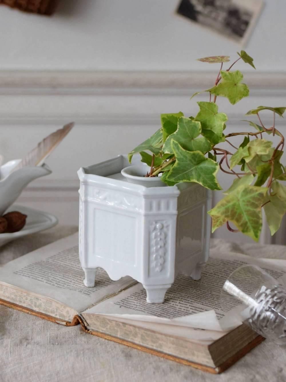 フラワーベース.磁器 ガラス フランスヴィンテージ雑貨 アロマポット