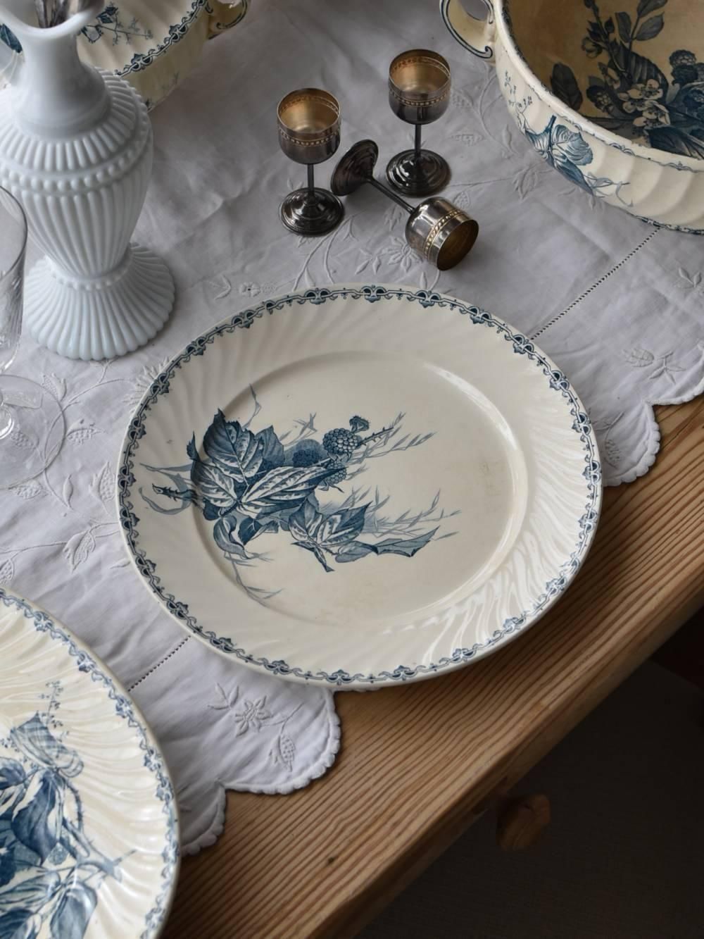 ラウンドプレート3.MURES フランスアンティーク雑貨 サルグミンヌ 食器