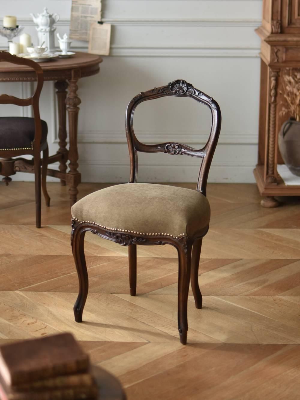 アンティークチェア.ロカイユ17 フランスアンティーク家具 小椅子