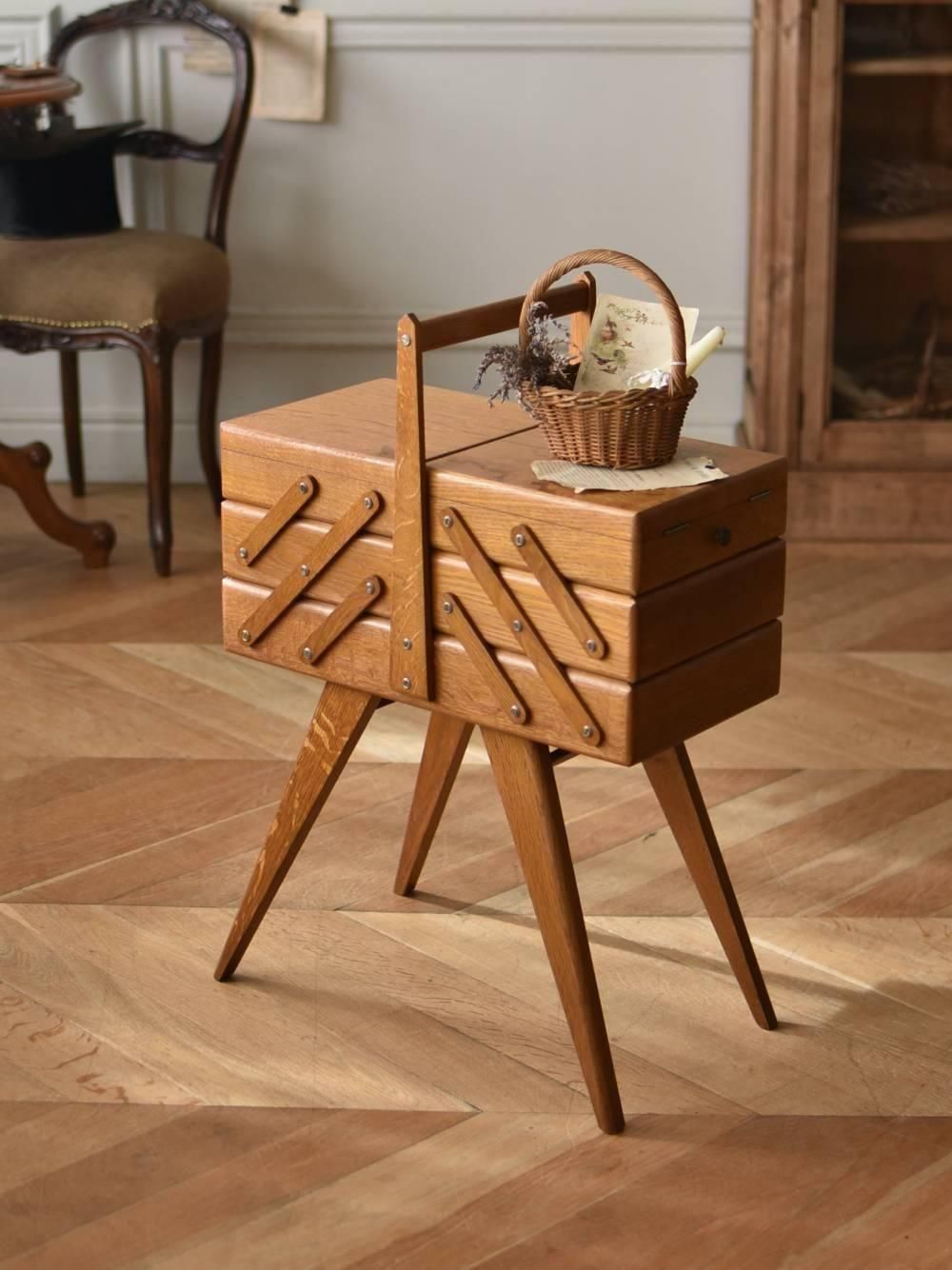 脚付きソーイングボックス.3 フランスヴィンテージ家具 裁縫箱 収納