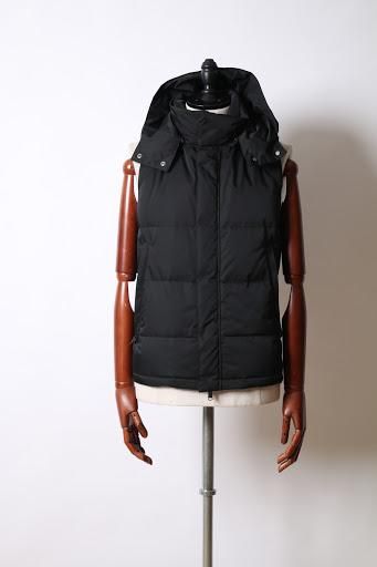 値下げしました AKM DIA DOWN VEST ダイヤダウンベスト 値下げしました AKM DIA DOWN VEST ダイヤダウンベスト