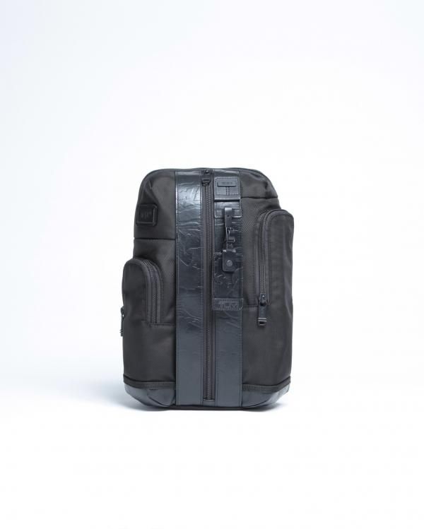 TUMI トゥミ Alpha Bravo Saratoga Sling ワンショルダーバッグ ブラック