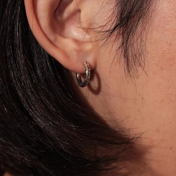 K18goldpost Arabesupue Hoop Pierce（M）3mm body - VIVIFY STORE