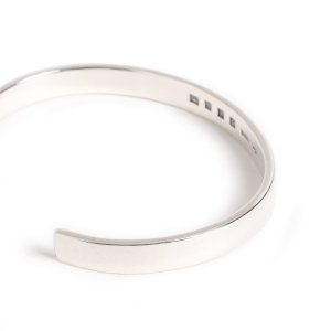 Back Hallmarks Bangle/Plain/Middle