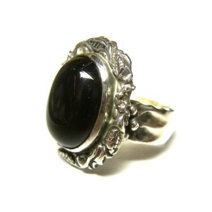 Ivied Frame Stone Setting Ring