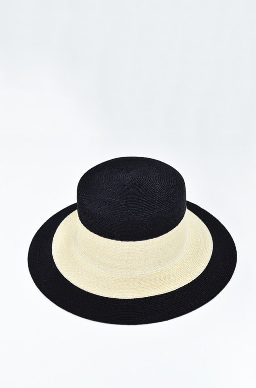 KAMILAVKA line border hat - BLACK - CRACKFLOOR WEBSHOP