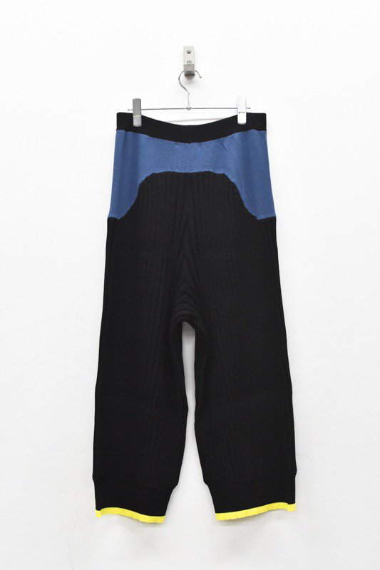 ベッドサイドドラマ　Pleats Color Knit Pants