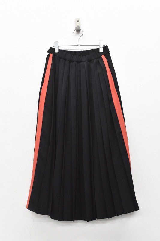 bedsidedrama / Line Pleats Skirt - BLACK - CRACKFLOOR WEBSHOP