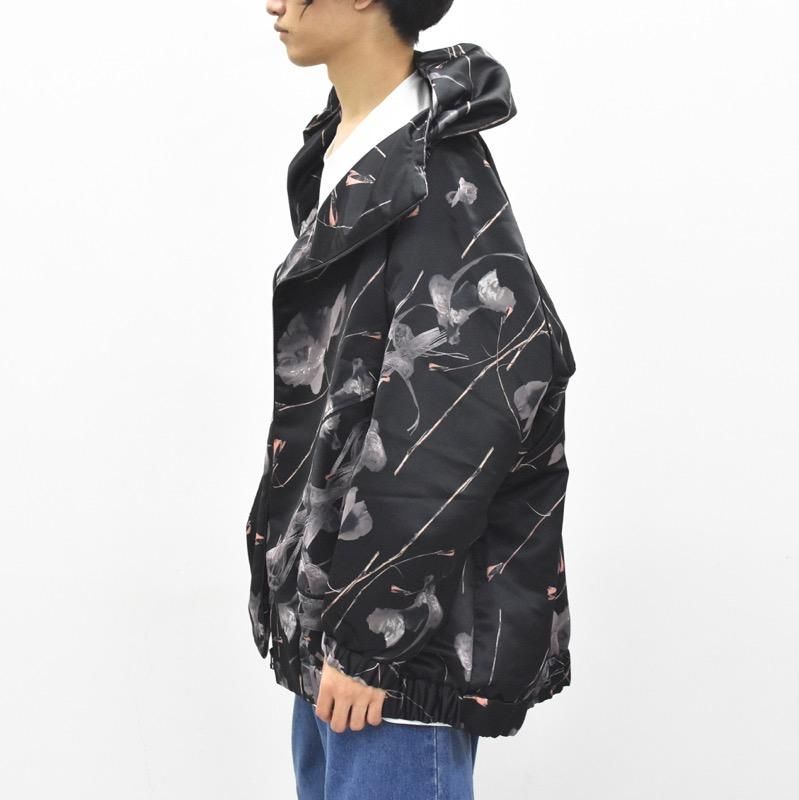 再入荷 BALMUNG / グラフィックハイネックビッグパーカー - ダーク総柄