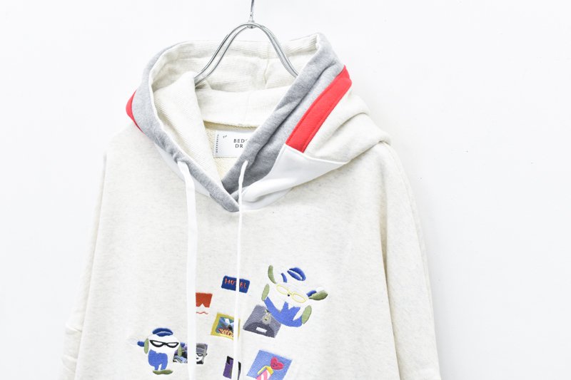 bedsidedrama ODDTAXI / City Scenery Embroidery Hoodie - OAT MEAL