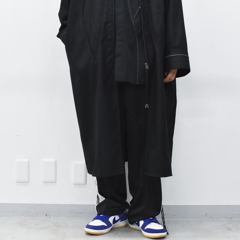 HATRA / Arc Over Coat black - CRACKFLOOR WEBSHOP