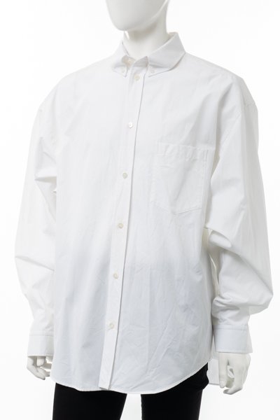 バレンシアガの長袖シャツ