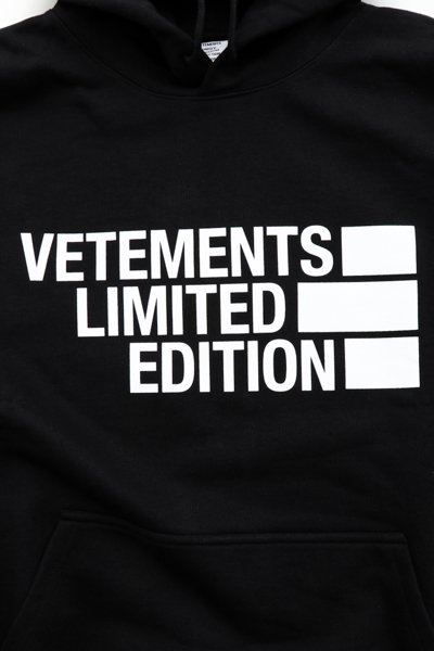 ヴェトモン / Vetements トレーナー / パーカー - 日本最大級の