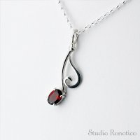Silver925 ガーネット 7×5mm 音符 ネックレス