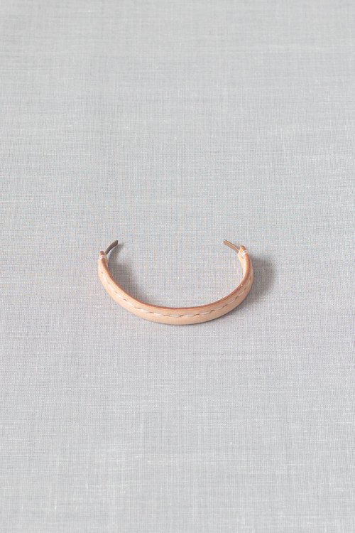 not lying jewelry bangle brass S - womb brocante online shop