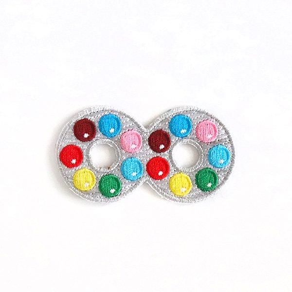 刺繍アイロンワッペン メガネチョコ 駄菓子 - かわいいと楽しいをお
