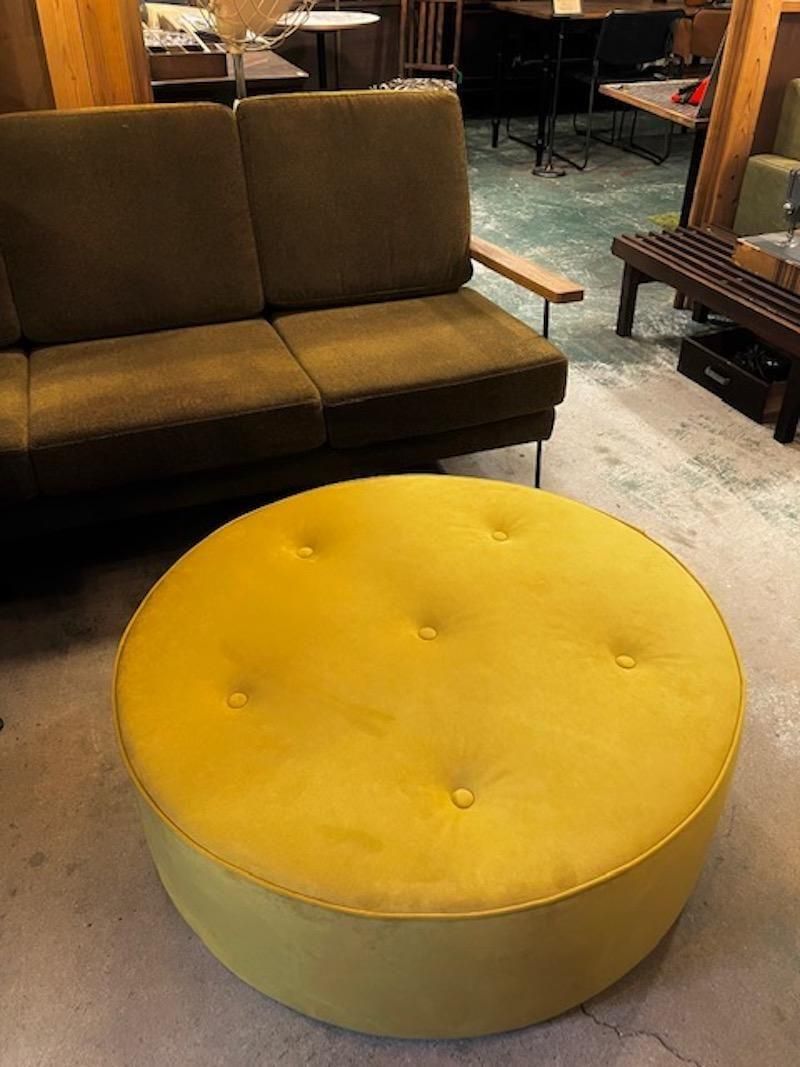 展示品ラウンドスツールソファ　オッドマン ラウンドオットマン|大型スツール - 昭和レトロソファ・レトロ