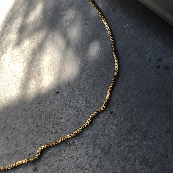 【 r 】アール<br /> gold line necklace short