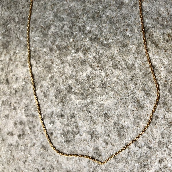 【 r 】アール<br /> gold chain necklace  long