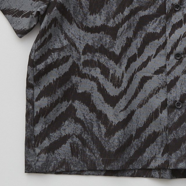 50%OFF!Tiger print open collared shirts charcoal img3