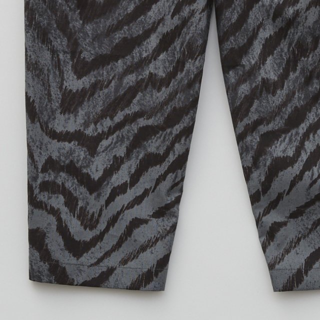 Tiger print pants charcoal img2