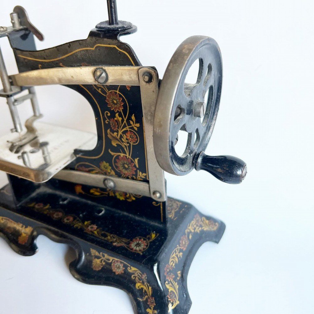 No.033 Vintage Sewing Machine ミシンの置き物 - cuccu-こども服と