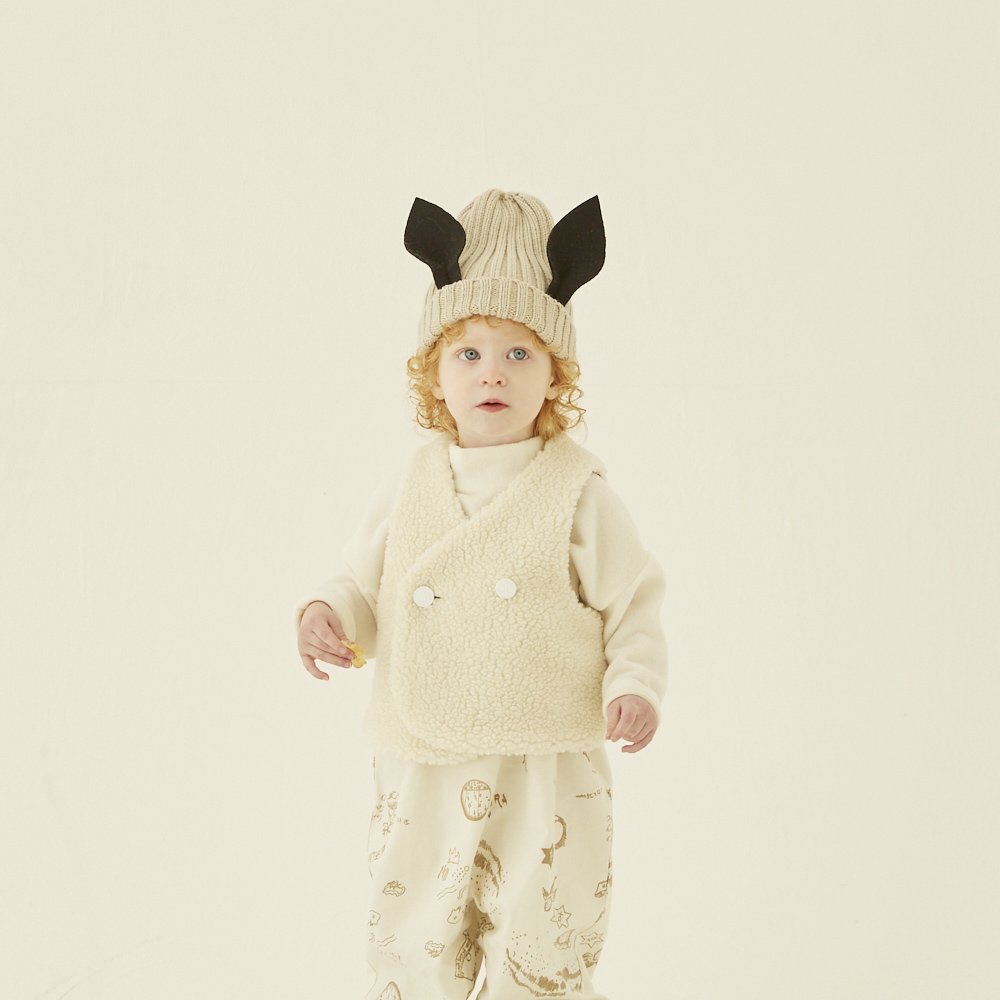 Sheep boa baby vest -reversible- ivory - cuccu-こども服と雑貨の