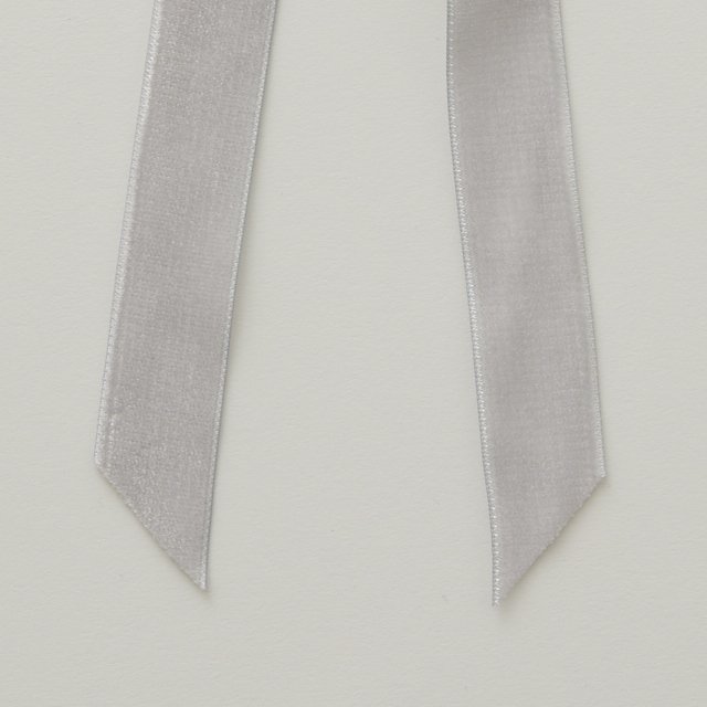 Velvet Ribbon tie light gray img2