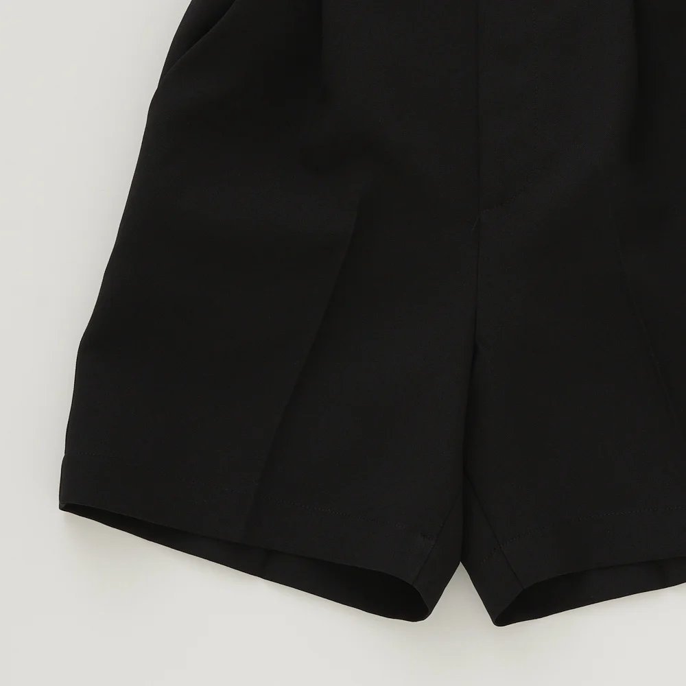 Ceremony Poplin Tuck Shorts black img2