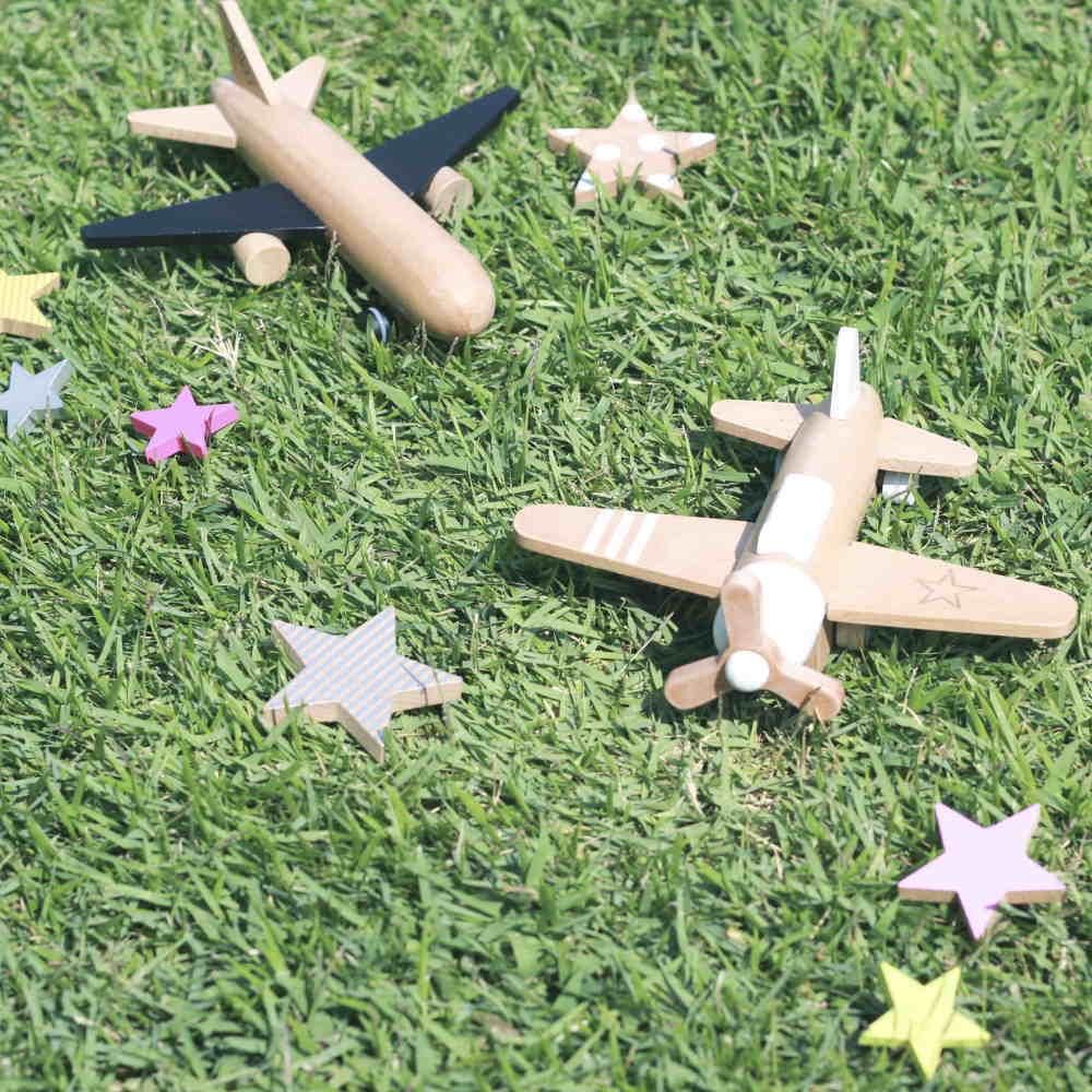 kiko+ プルバックモーター内蔵 木のプロペラ飛行機 / hikoki propeller