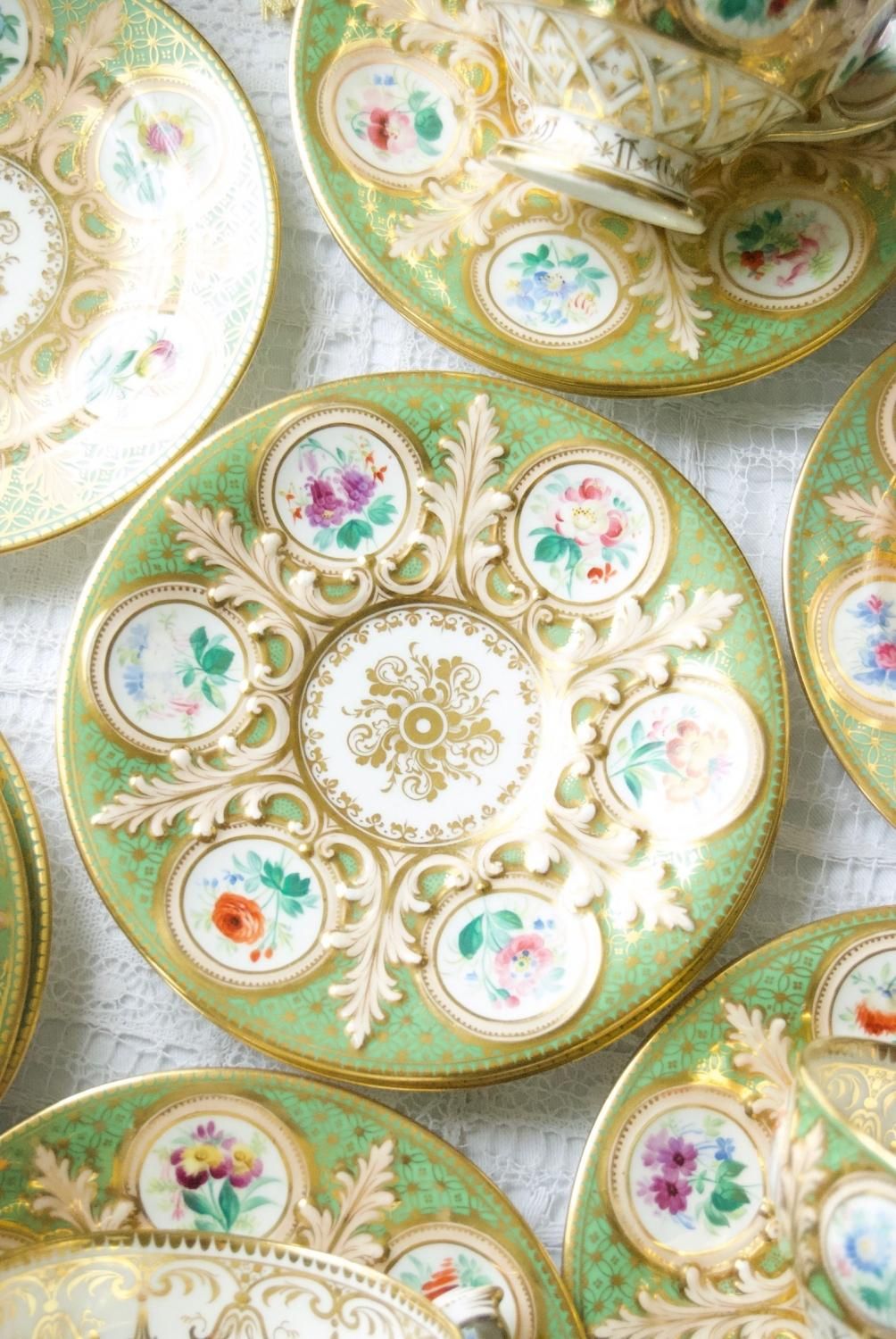 オールドノリタケ　ティーカップ＆ソーサー　ケーキ皿　大皿　豪華絢爛7点セット オールドノリタケ ティーカップ＆ソーサー ケーキ皿 大皿 豪華