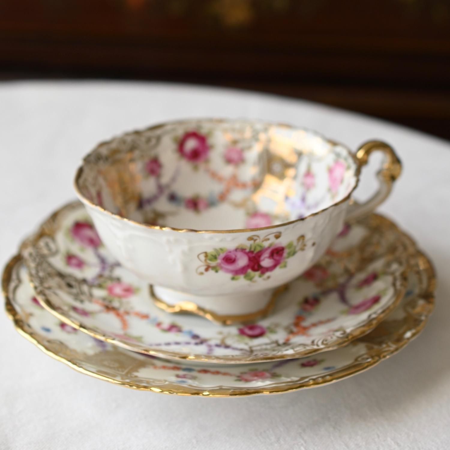 オールドノリタケ、1900年初期、美しい金彩とピンクのバラと