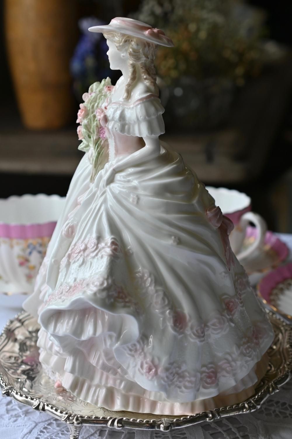 コールポート　フィギュリン　sweetest rose コールポート フィギュリン sweetest rose Coalport Figure