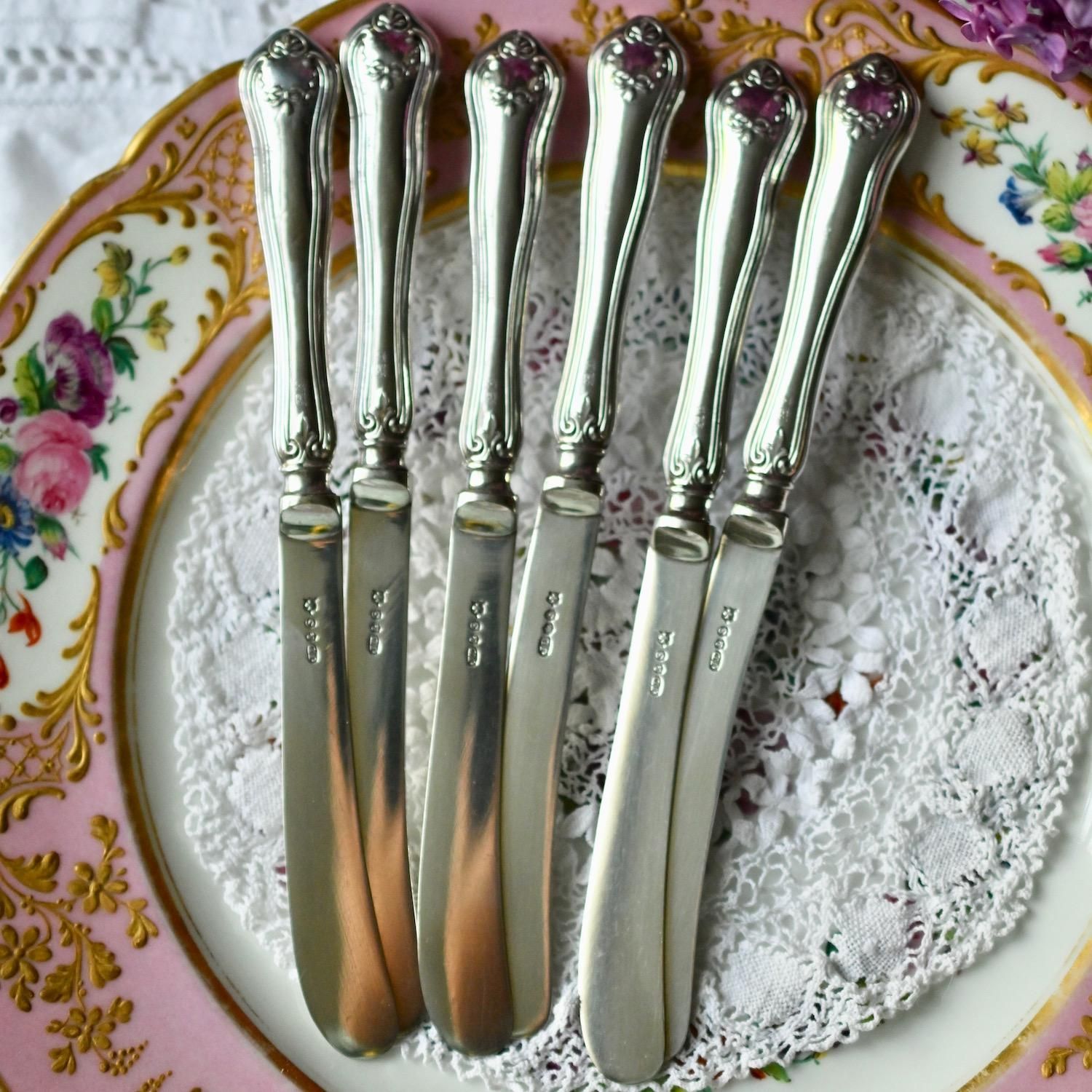 純銀 スタリーングシルバー バターナイフ 1930年代・スターリングシルバー製 リボン柄のバターナイフ6本