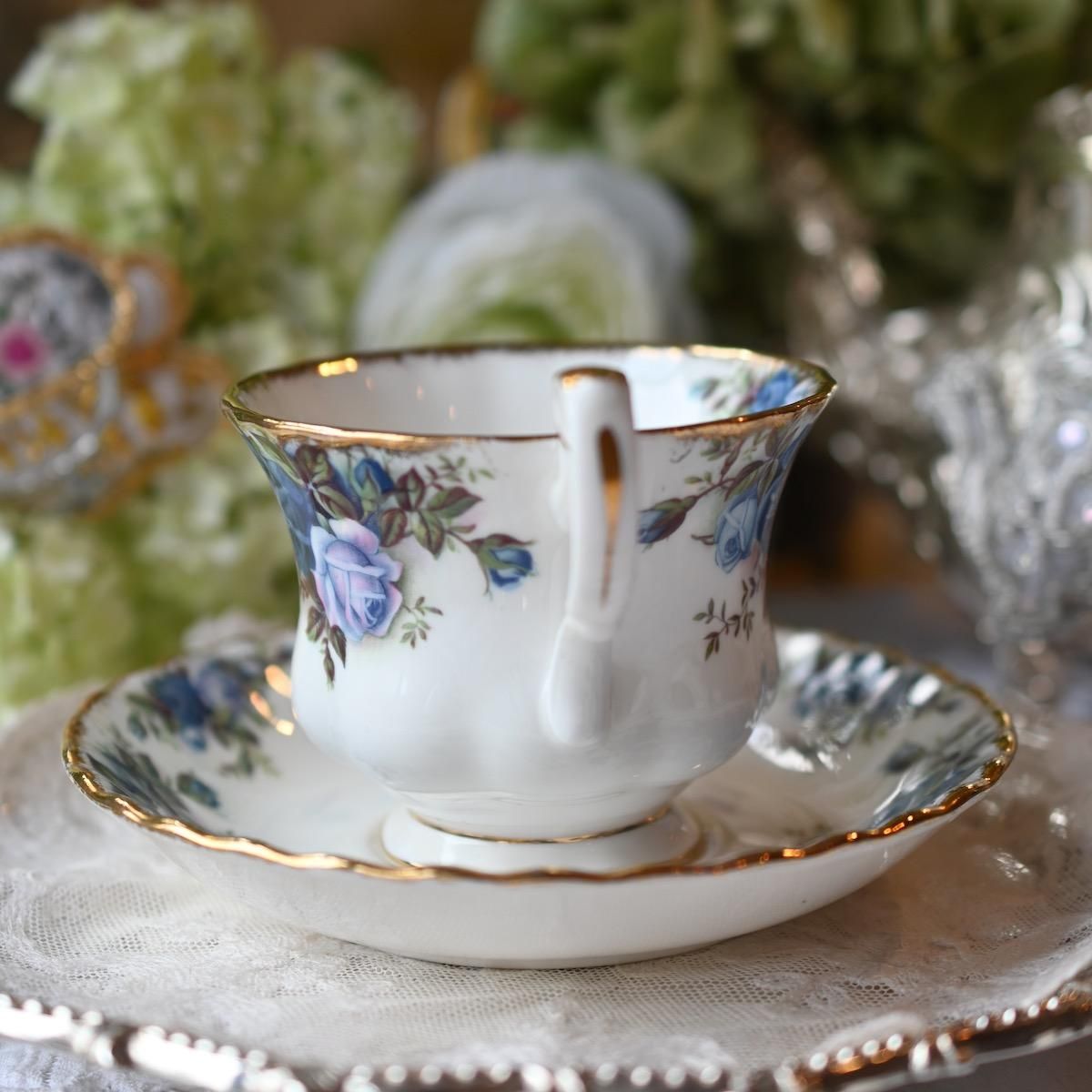 ロイヤルアルバート・ムーンライトローズ デュオをイギリス