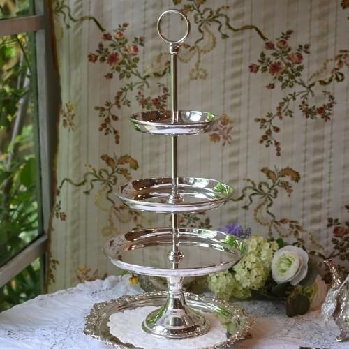 未使用品☆WEDGWOODワイルドストロベリー ペタルコンポート☆ケーキ