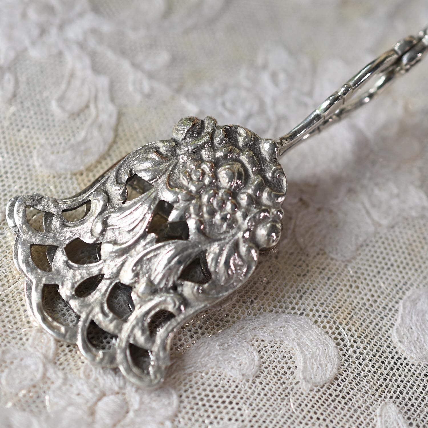 純銀ケーキトング 天使文様 ドイツ銀800 純銀ケーキトング 天使文様