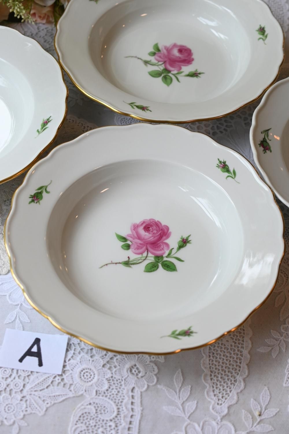 【美品】西ドイツ Dresden 陶磁器 バラ キャンドルスタンド ピンク 金彩 美品】西ドイツ Dresden 陶磁器 バラ キャンドルスタンド ピンク