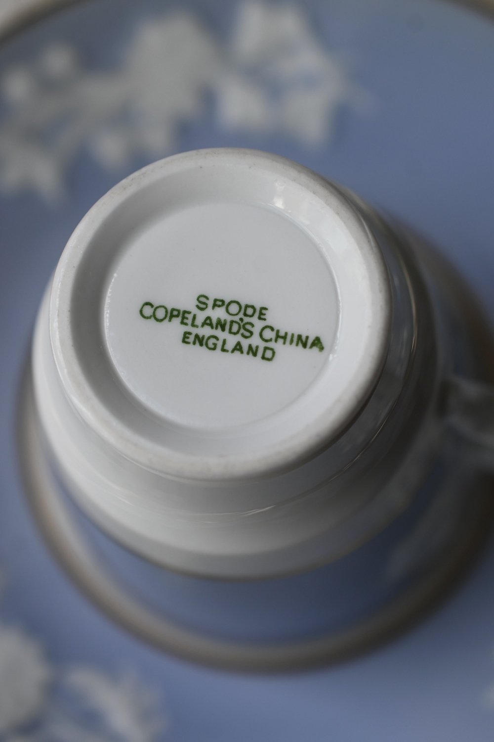 スポードコープランドチャイナ・1890年代・マリタイムローズ・コーヒーカップ＆ソーサー新品同様をイギリス コッツウォルズよりお届けいたします。