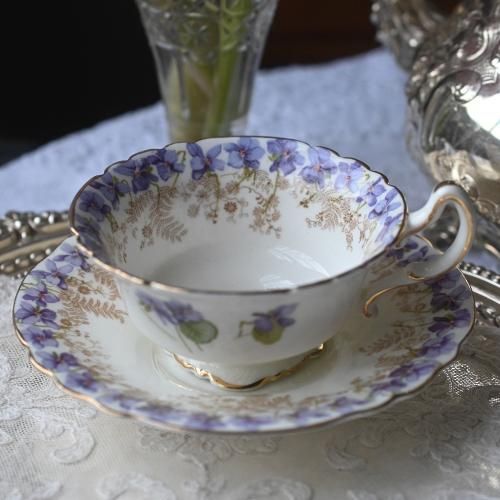 イギリスコッツウォルズより、1900年初期、ロイヤルドルトンの