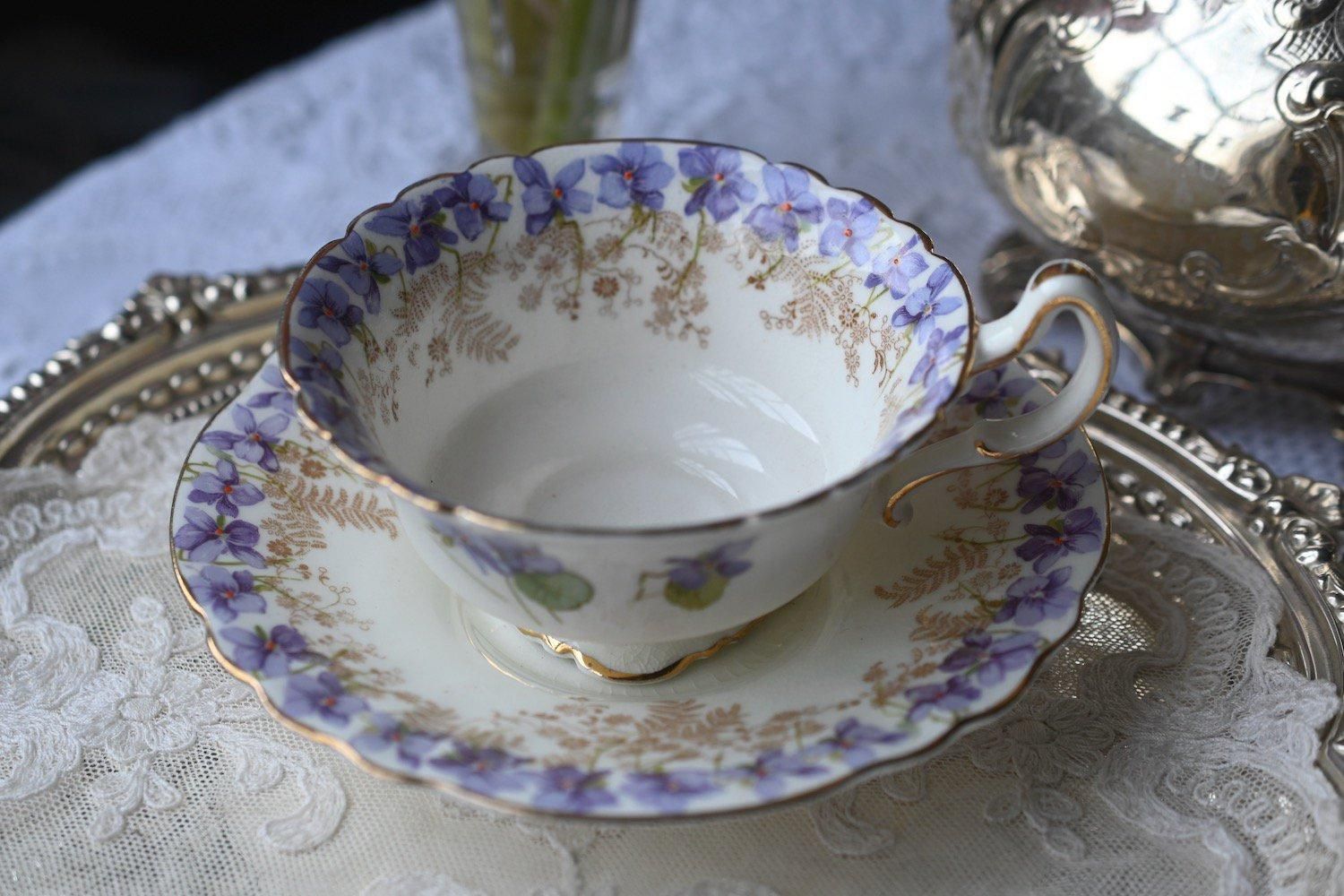 イギリスコッツウォルズより、1900年初期、ロイヤルドルトンの